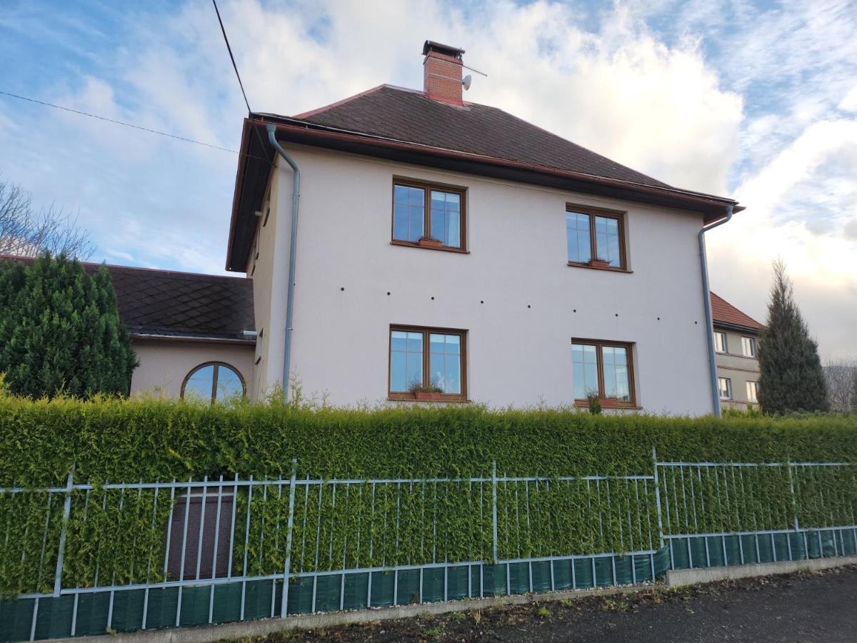 Prazdninovy Dum Varnsdorf Exterior photo