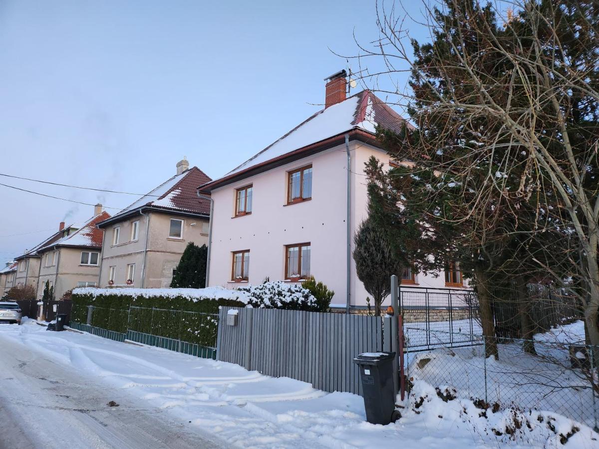 Prazdninovy Dum Varnsdorf Exterior photo